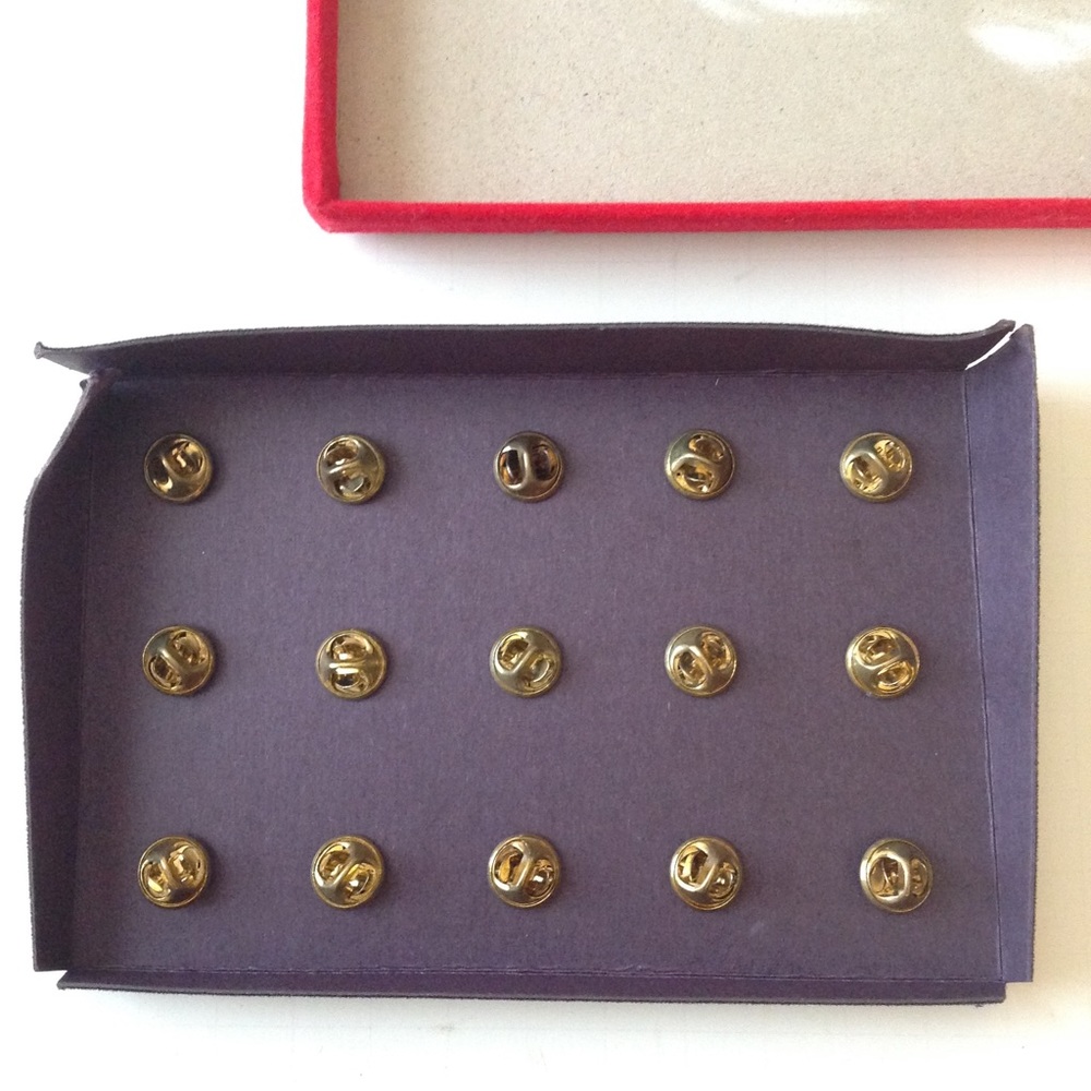 Vintage gold tone lapel pin set - Picture 8 of 8